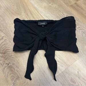 Aakaa Black Muslin Tie Front Cropped Top